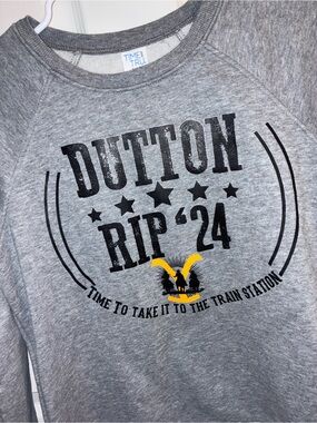 Time and Tru Gray Crewneck Sweatshirt
